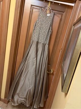 Victoria Royal Ltd Beaded Silk Taupe Evening Gown NWT, size 12. GORGEOUS
